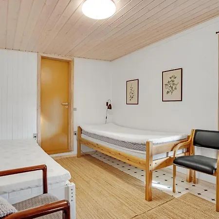 3 Bedroom Amazing In Give *